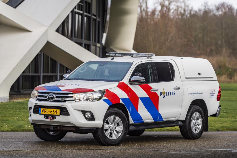  Toyota Hilux 4x4 Double Cab Politie 2020 года  (NL) (фото 1 из 8)